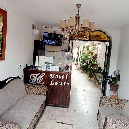 Hotel Posada Laura 圣胡安德里奥 外观 照片