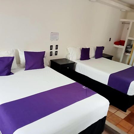 Hotel Posada Laura 圣胡安德里奥 外观 照片