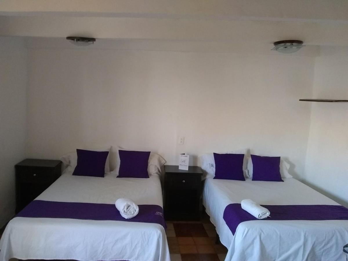 Hotel Posada Laura 圣胡安德里奥 外观 照片